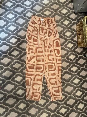 Neutral Geo-Print High-Waist Tapered Pants